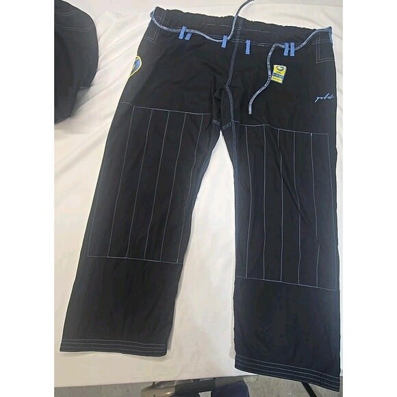 jiu jitsu gi  Gold bjj aeroweave black top and bottom Size A3H**READ*** - Picture 13 of 16